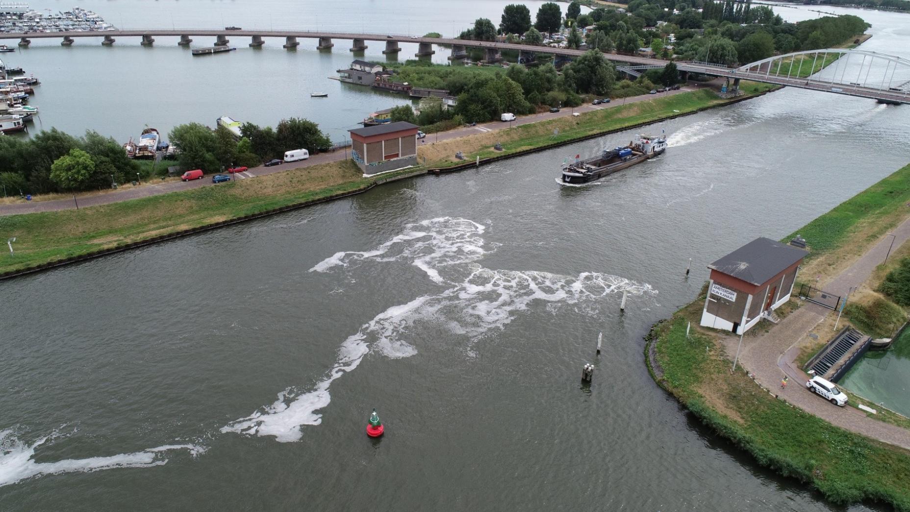 Amsterdam-Rhein-Kanal im Sommer 2018/Amsterdam-Rhine Channel in summer 2018