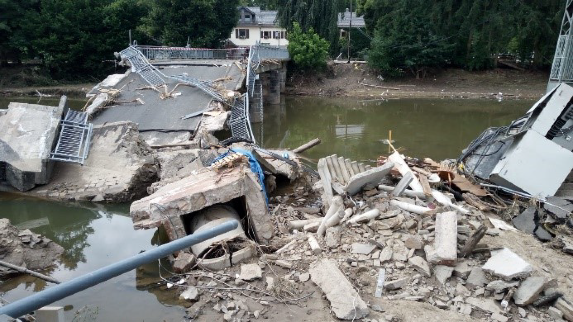 Situation after the 2021 flood on 19 July on the Ahr (near Müsch), a tributary of the Rhine
