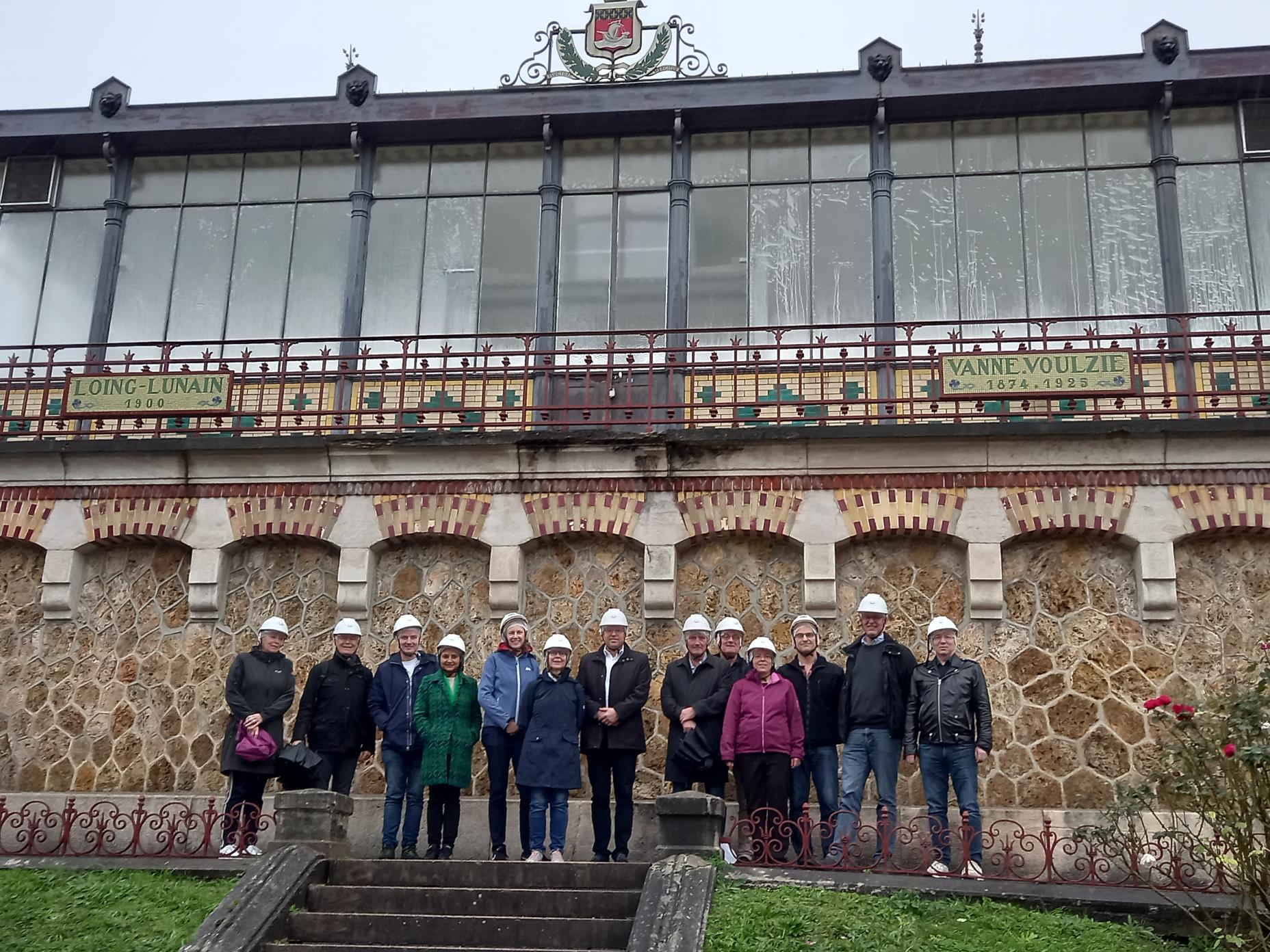 CHR members in front of the Montsouris reservoir